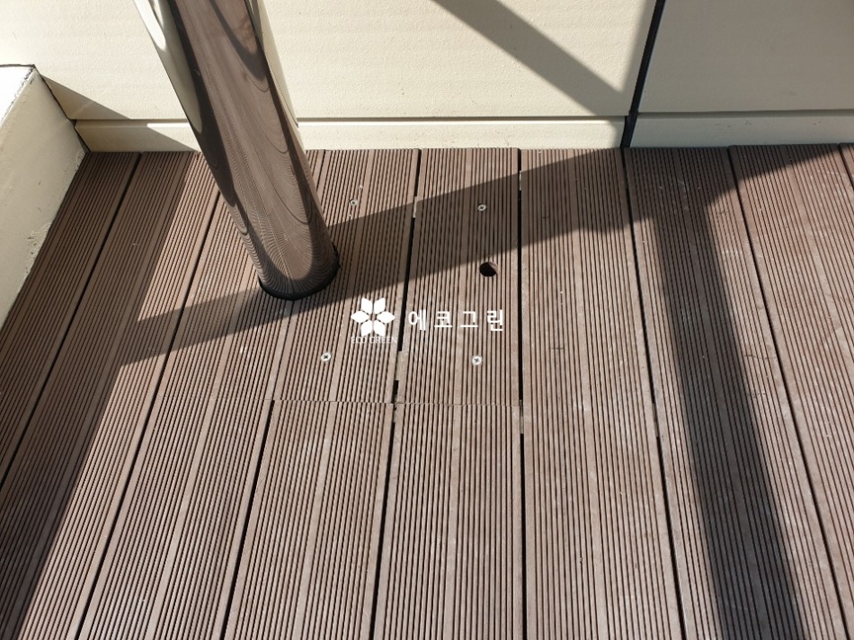 3층 정면 점검구는잘열림.jpg